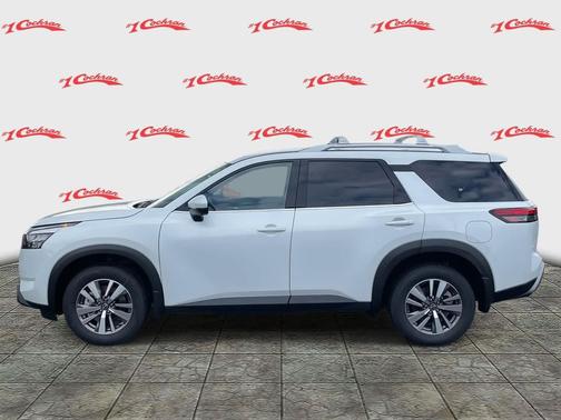 2025 Nissan Pathfinder SL 4WD