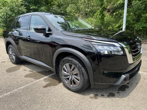 2023 Nissan Pathfinder S