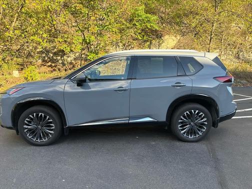2024 Nissan Rogue Platinum