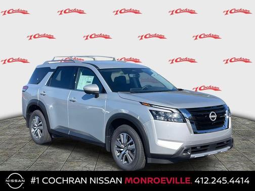 2025 Nissan Pathfinder SL 4WD