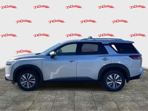 2025 Nissan Pathfinder SL 4WD