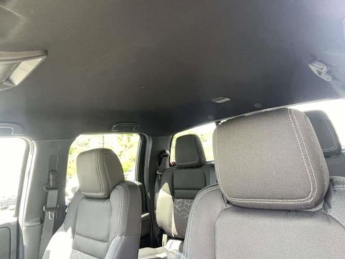 Boulder Gray Pearl 2026 Nissan Frontier SV