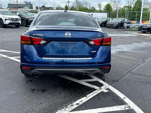 Deep Blue Pearl 2021 Nissan Altima SR Intelligent AWD
