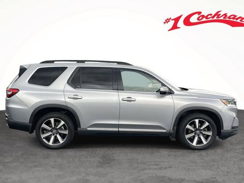 2024 Honda Pilot Touring 8-Passenger