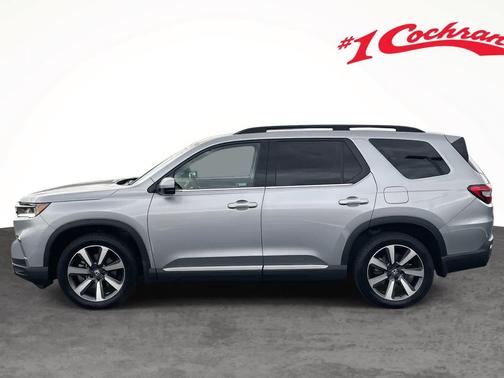 2024 Honda Pilot Touring 8-Passenger