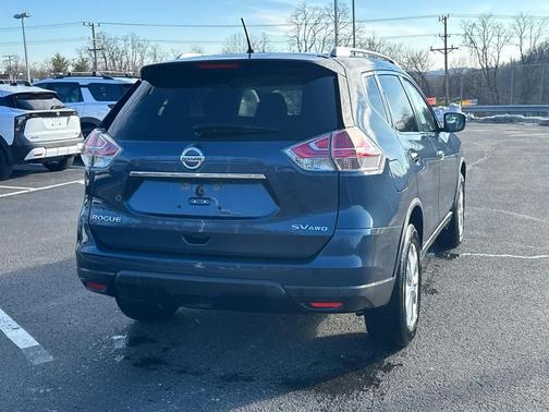 2016 Nissan Rogue SV