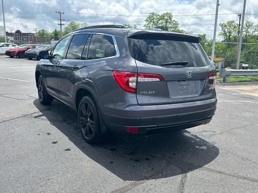 Modern Steel Metallic 2022 Honda Pilot AWD Special Edition