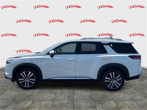 2023 Nissan Pathfinder Platinum