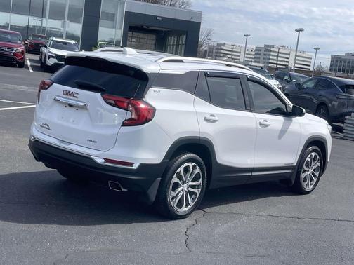 Summit White 2019 GMC Terrain SLT