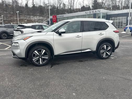 2021 Nissan Rogue SL