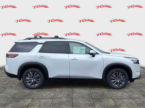 2025 Nissan Pathfinder SV 4WD