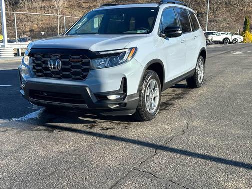 2023 Honda Passport AWD TrailSport