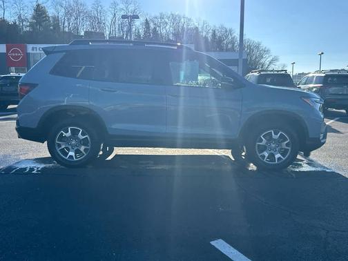 2023 Honda Passport AWD TrailSport