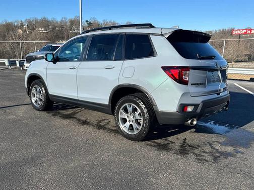 2023 Honda Passport AWD TrailSport