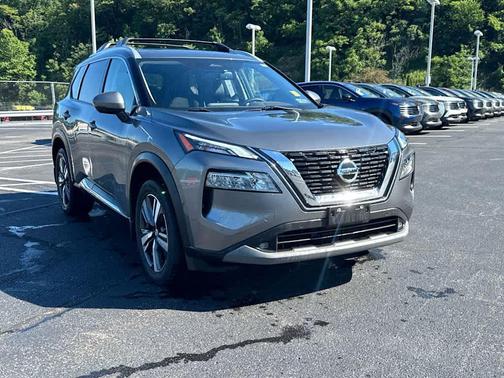 Gun Metallic 2021 Nissan Rogue SL
