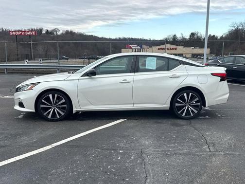 2020 Nissan Altima SR Intelligent AWD