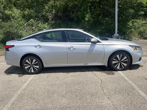 2020 Nissan Altima 2.5 SV