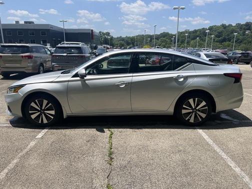 2020 Nissan Altima 2.5 SV