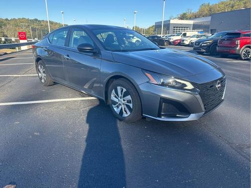 2025 Nissan Altima S FWD