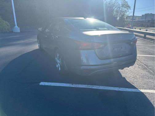 2025 Nissan Altima S FWD