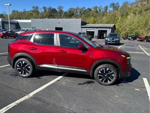 2025 Nissan Kicks SV