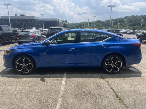 2025 Nissan Altima 2.5 SR