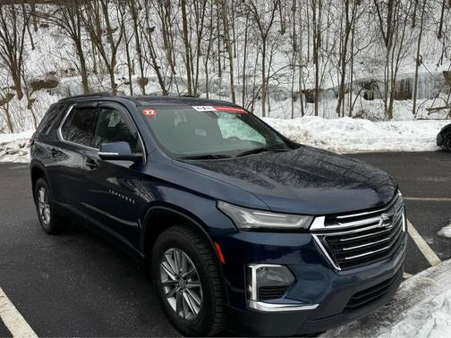 2022 Chevrolet Traverse LT Cloth