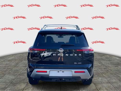 2025 Nissan Pathfinder SL 4WD
