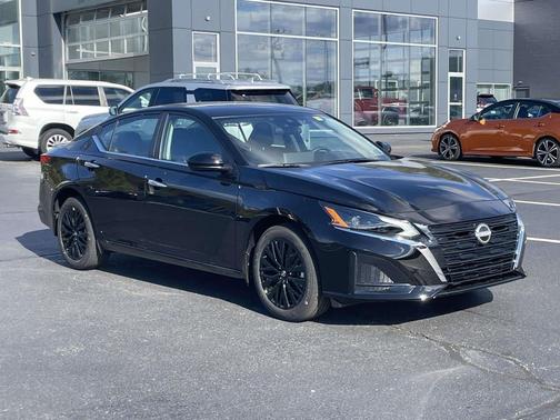 2025 Nissan Altima SV AWD
