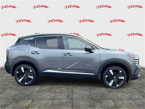 2025 Nissan Kicks SR