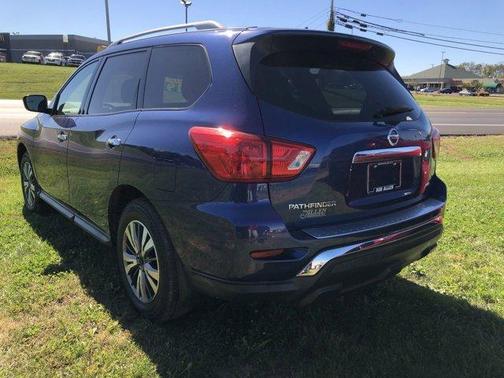 2017 Nissan Pathfinder S