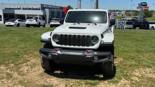 Bright White Clearcoat 2026 Jeep Wrangler Rubicon
