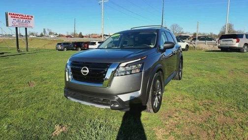 Gun Metallic 2025 Nissan Pathfinder SL