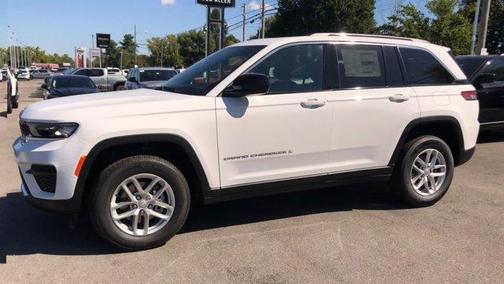 2025 Jeep Grand Cherokee Laredo X