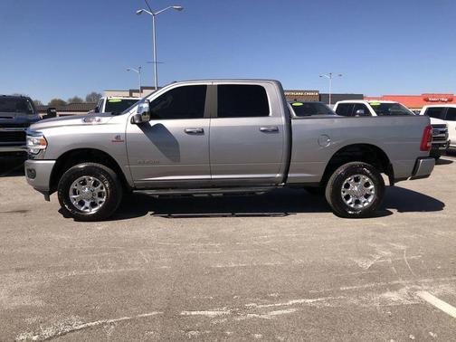 Billet Silver Metallic Clearcoat 2024 RAM 2500 Laramie