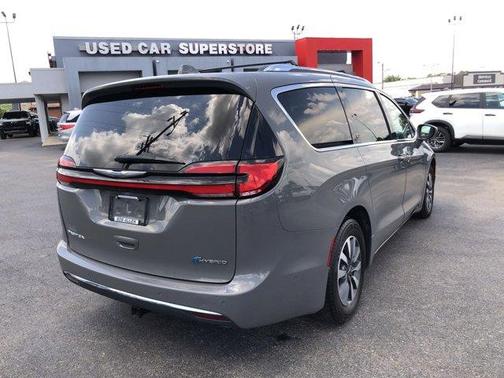 2021 Chrysler Pacifica Hybrid Touring L