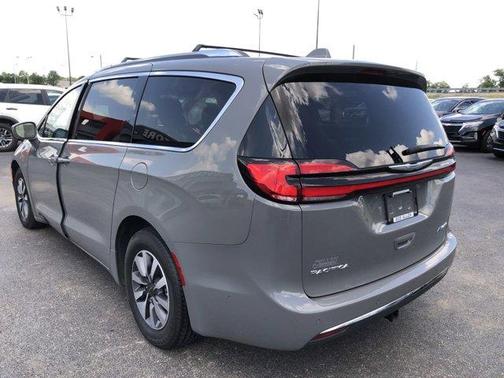 2021 Chrysler Pacifica Hybrid Touring L
