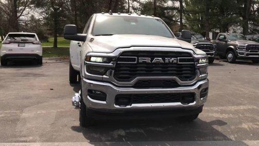 Bright White Clearcoat 2026 RAM 3500 Tradesman