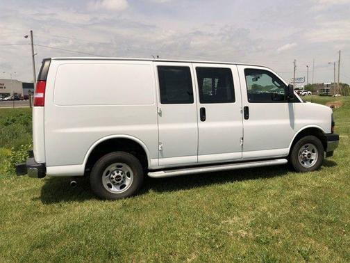 2023 GMC Savana 2500 Work Van