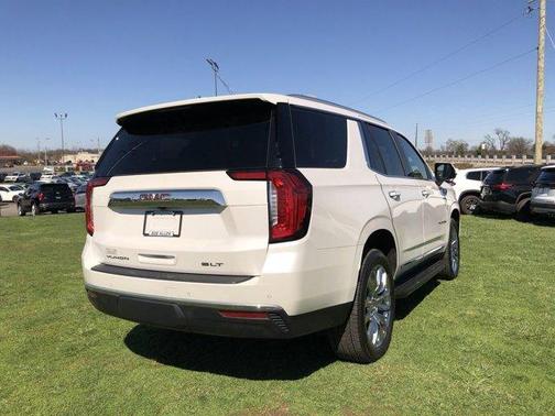 2022 GMC Yukon SLT