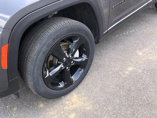 2022 Jeep Grand Cherokee Altitude