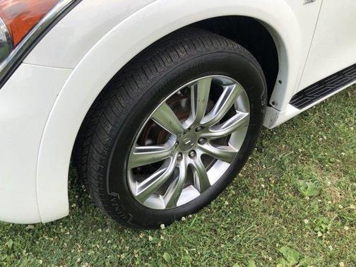 2014 INFINITI QX80 Base