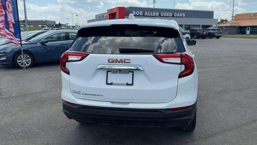 Summit White 2024 GMC Terrain SLE