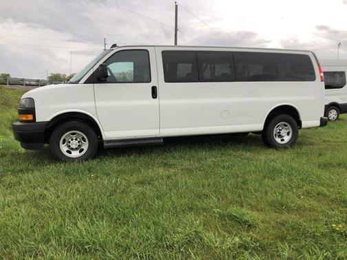 2022 Chevrolet Express 3500 LS
