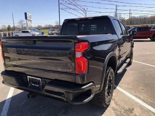 Dark Ash Metallic 2022 Chevrolet Silverado 1500 ZR2