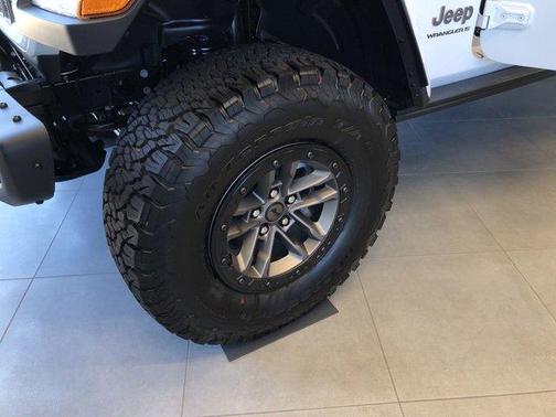 2025 Jeep Wrangler Rubicon 392