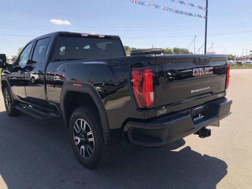 2023 GMC Sierra 2500 AT4