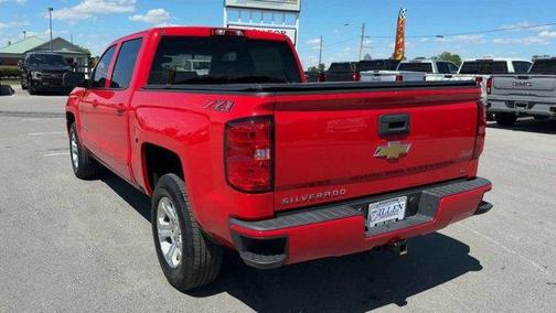 Red 2018 Chevrolet Silverado 1500 LT