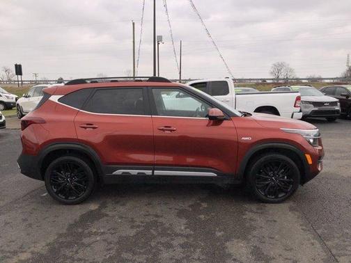 2022 Kia Seltos Nightfall