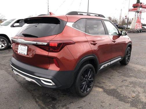 2022 Kia Seltos Nightfall